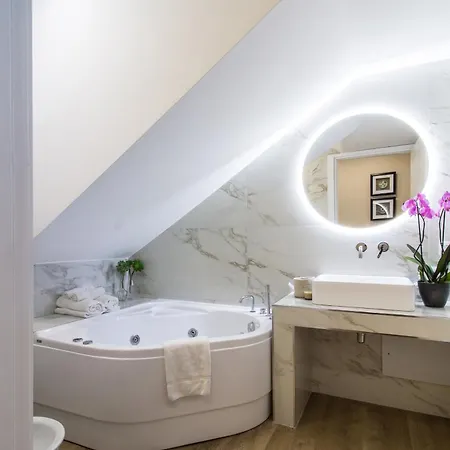 Monolocale Sonnambula With Jacuzzi Apartamento