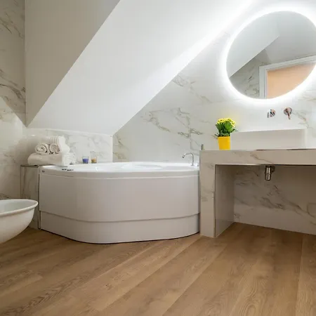 Monolocale Sonnambula With Jacuzzi Catania